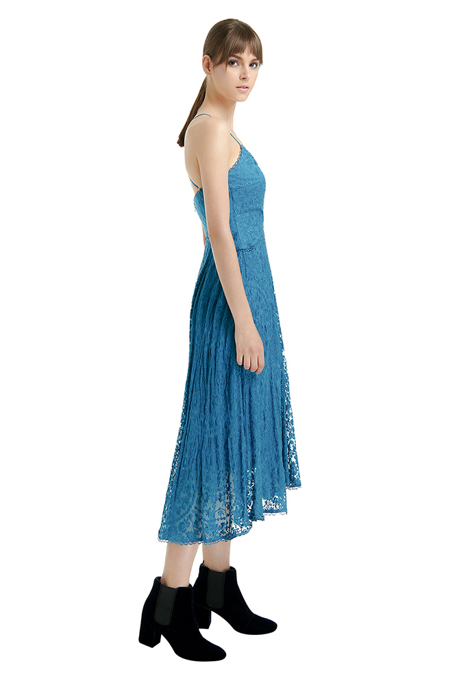 side view of the dress